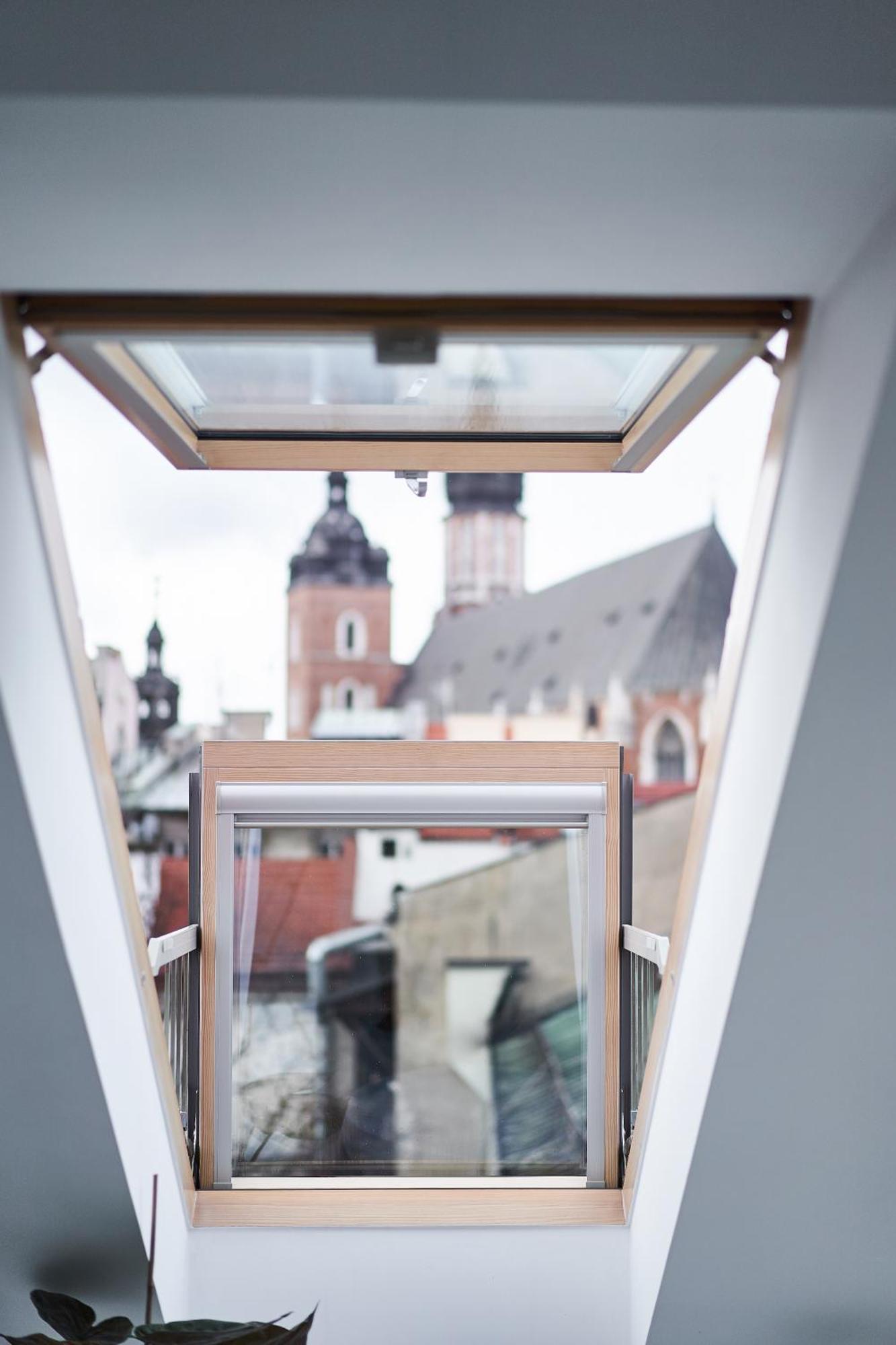 Apartamento Unique Design Loft In Middle Of Centre Of Old Town With Netflix Cracovia Exterior foto