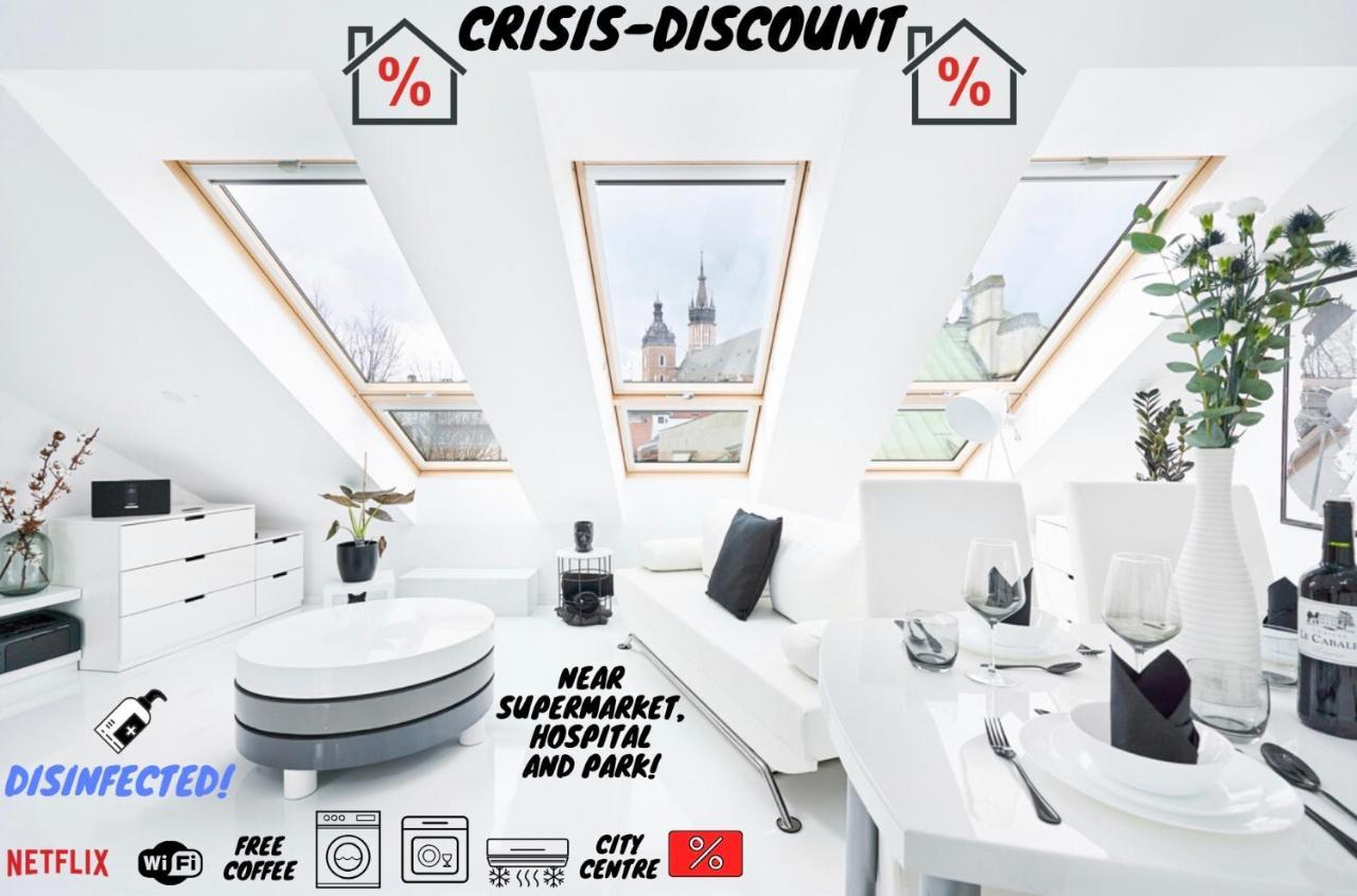 Apartamento Unique Design Loft In Middle Of Centre Of Old Town With Netflix Cracovia Exterior foto